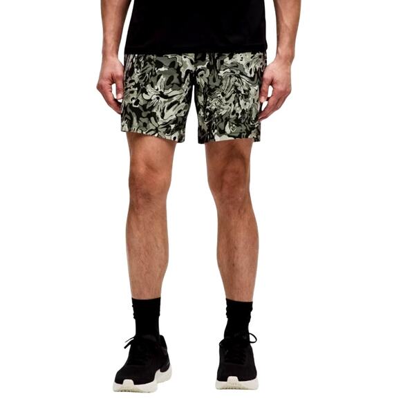 Lululemon Flower Meld Fog Green Multi Pace Breaker Linerless 5" Shorts Size M - Picture 1 of 12